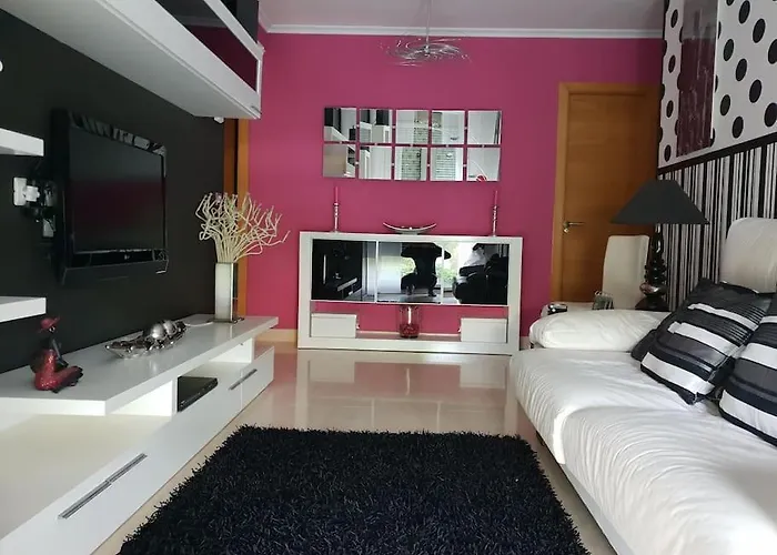 En A 150 Metros De La Playa Suances